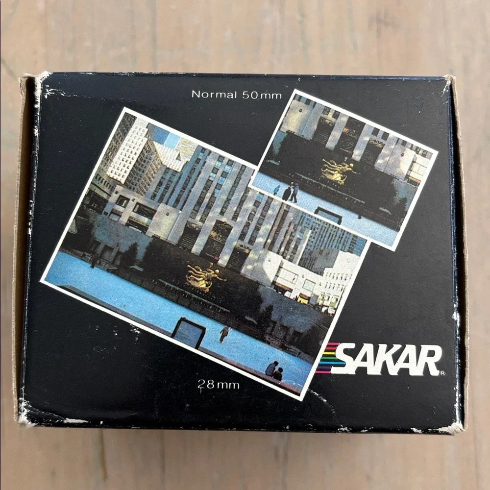 Sakar for Minolta 28mm f/2.8 Wide-Angle Lens